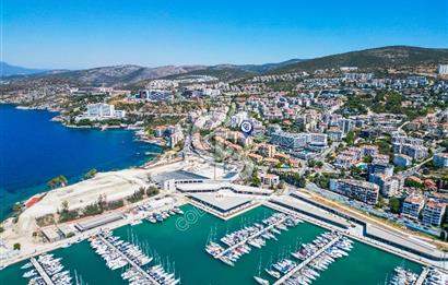 Kuşadası Marina Ege Vista Evlerinde Satılık 5+1 Bahçe Dubleks Daire
