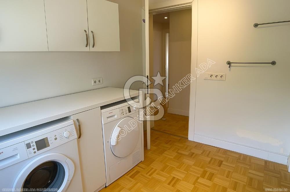 Kuşadası Marina Ege Vista Evlerinde Satılık 5+1 Bahçe Dubleks Daire