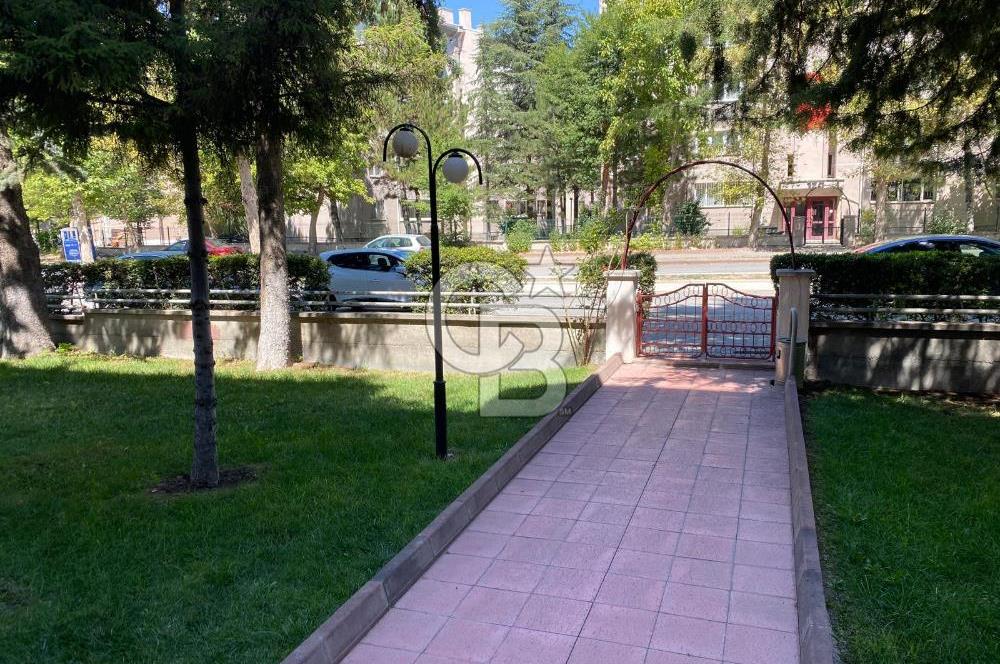 AHMET TANER KIŞLALI MAHALLESİ ARA KATTA 3+1 KİRALIK DAİRE