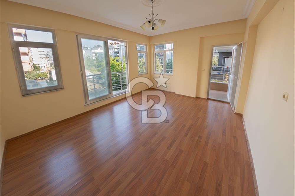 CB ARDENDEN ANTALYA DEMRE ÇARŞI MERKEZDE 3+1 SATILIK DAİRE