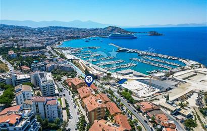 Kuşadası Marina Ege Vista Evlerinde Satılık 5+1 Bahçe Dubleks Daire