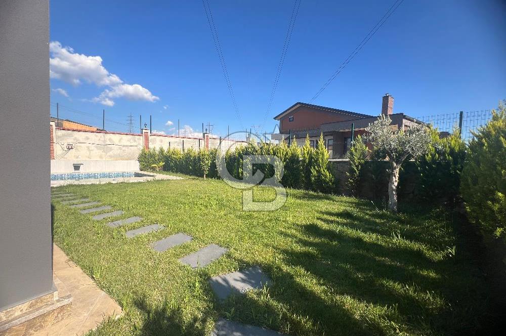 TUZLA TEPEÖREN SİTEDE BAHÇE PEYSAJLI HAVUZLU 2+1 KİRALIK VİLLA