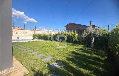 TUZLA TEPEÖREN SİTEDE BAHÇE PEYSAJLI HAVUZLU 2+1 KİRALIK VİLLA
