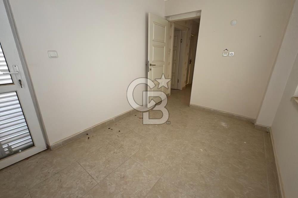 AKBÜK MERKEZDE Deniz Manzaralı 4+1 Havuzlu Sitede Müstakil Tripleks Satılık Villa