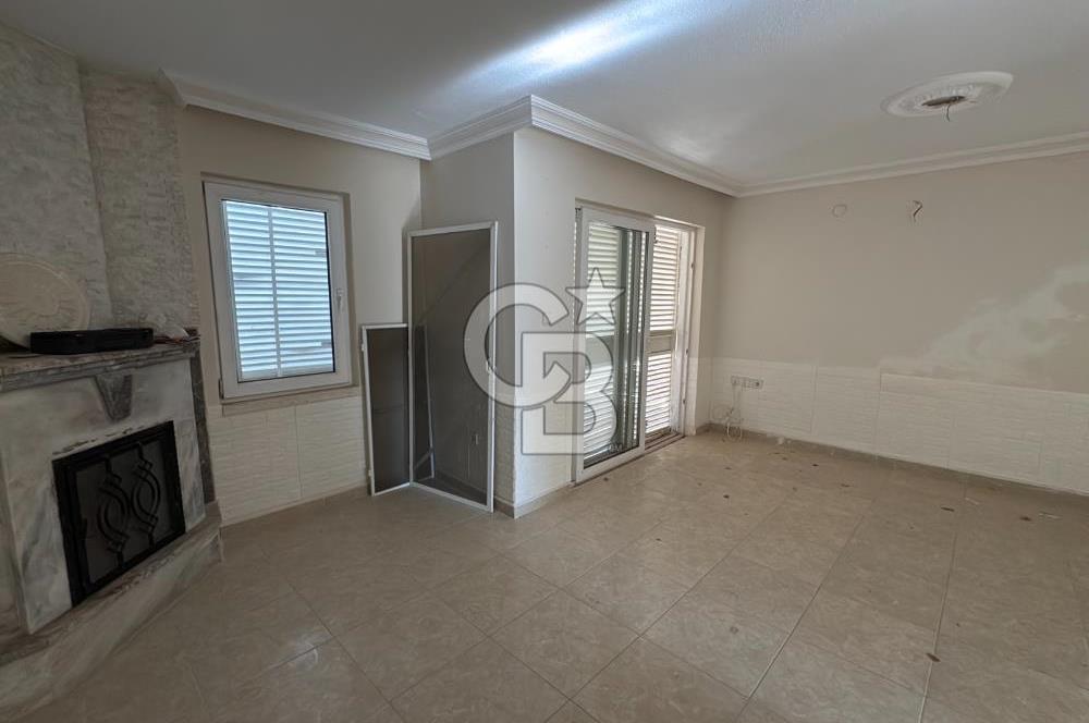 AKBÜK MERKEZDE Deniz Manzaralı 4+1 Havuzlu Sitede Müstakil Tripleks Satılık Villa