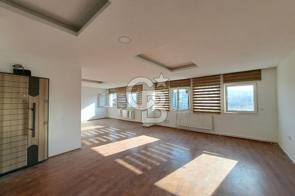 SAMSUN CUMHURİYET MEYDANINA CEPHE KİRALIK OFİS