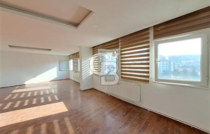 SAMSUN CUMHURİYET MEYDANINA CEPHE KİRALIK OFİS