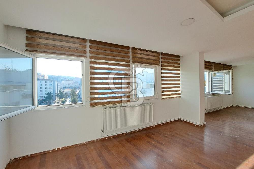 SAMSUN CUMHURİYET MEYDANINA CEPHE KİRALIK OFİS