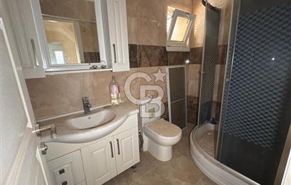 AKBÜK MERKEZDE Deniz Manzaralı 4+1 Havuzlu Sitede Müstakil Tripleks Satılık Villa