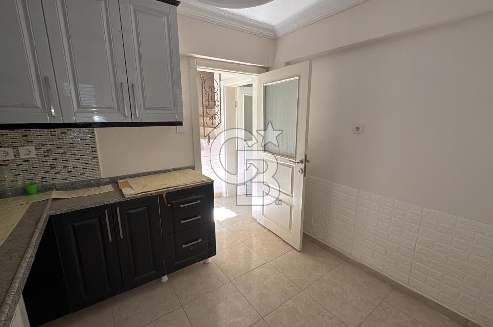 AKBÜK MERKEZDE Deniz Manzaralı 4+1 Havuzlu Sitede Müstakil Tripleks Satılık Villa
