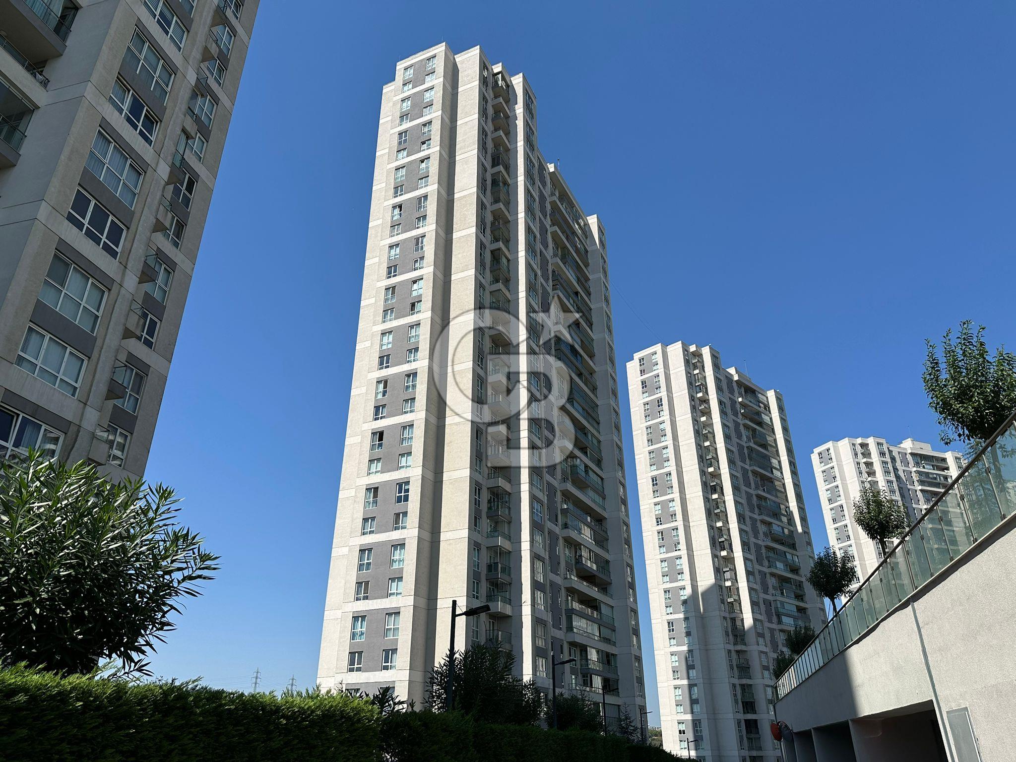 AĞAOĞLU MY WORLD EUROPE VADİ VE HAVUZ CEPHE SATILIK 2+1 DAİRE