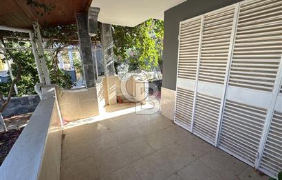 AKBÜK MERKEZDE Deniz Manzaralı 4+1 Havuzlu Sitede Müstakil Tripleks Satılık Villa