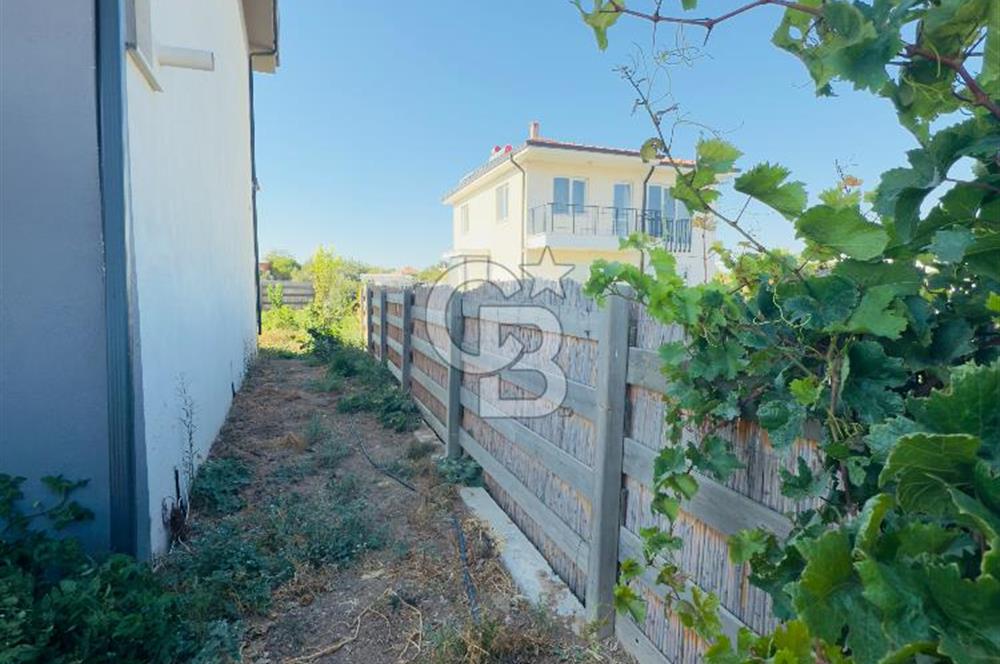 Bozcaada'ya Komşu, Denize Yakın 3+1 Satılık Villa