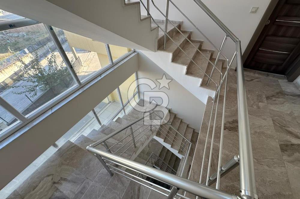 ÇİĞLİ UĞUR MUMCU 3+1 EBEVEYN BANYOLU KİRALIK ÖZEL DAİRE 