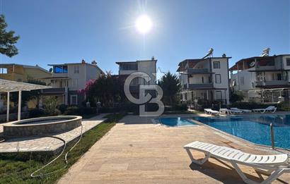 AKBÜK MERKEZDE Deniz Manzaralı 4+1 Havuzlu Sitede Müstakil Tripleks Satılık Villa