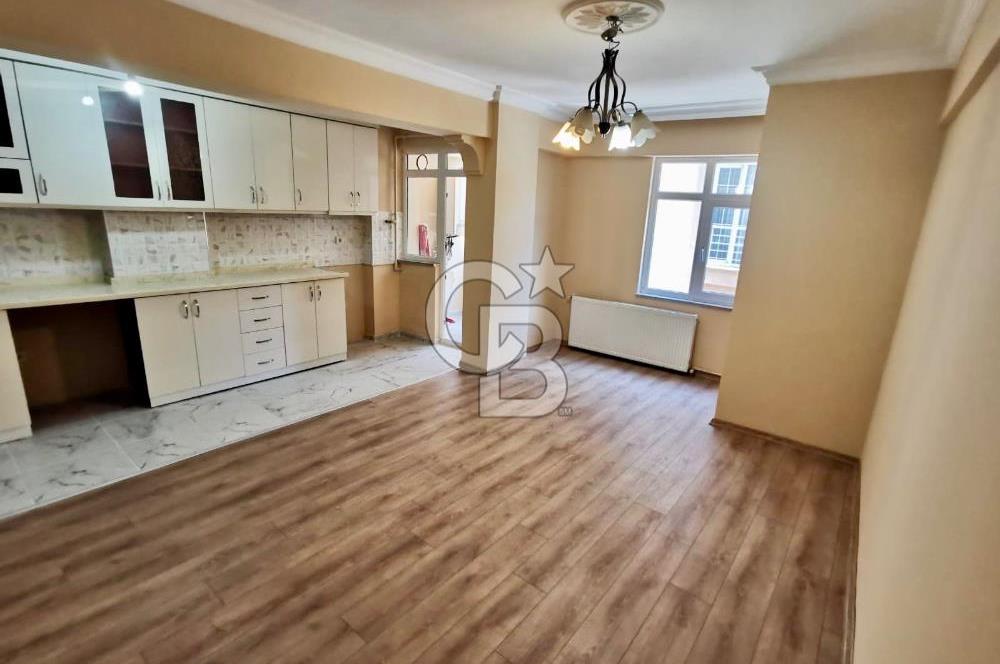 Göktürk Çamlık Caddesinde Acil Satılık 2+1 Ara Kat Daire