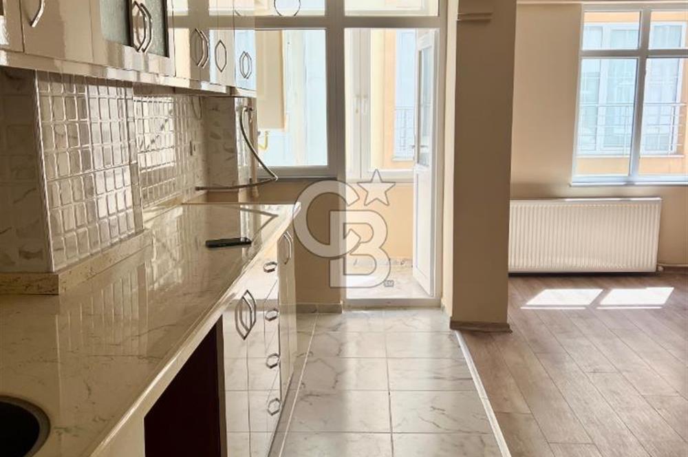 Göktürk Çamlık Caddesinde Acil Satılık 2+1 Ara Kat Daire