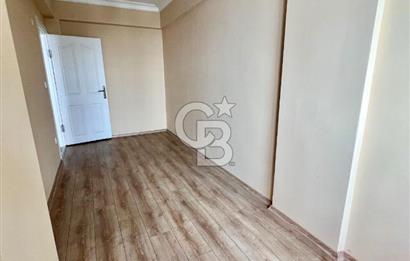 Göktürk Çamlık Caddesinde Acil Satılık 2+1 Ara Kat Daire