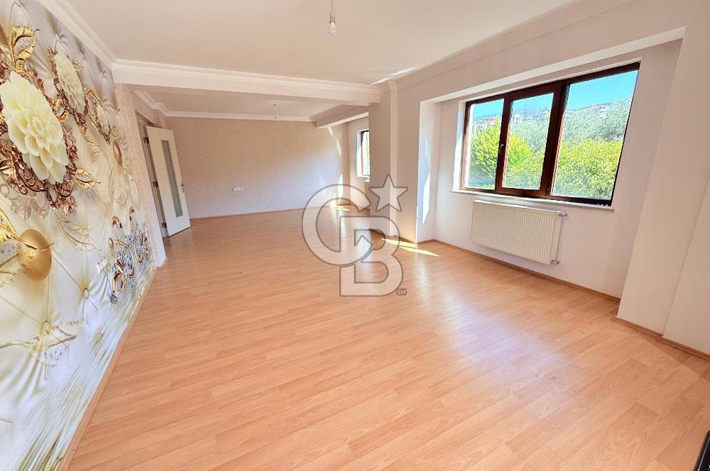 Servergazi Mh. Orkide Konutlarında 4+1 215 M² Satılık Daire