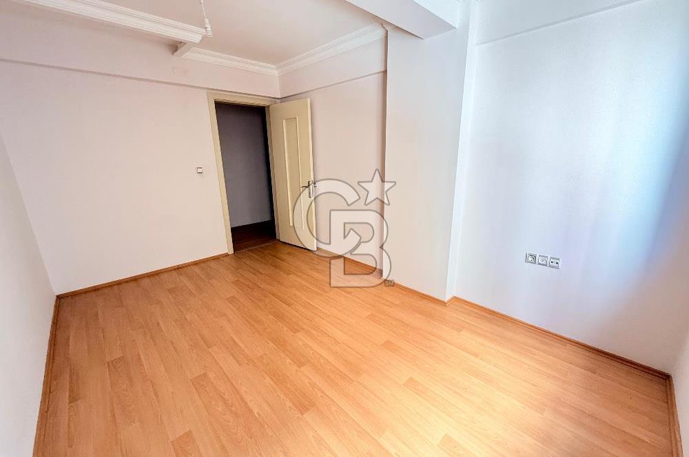 Servergazi Mh. Orkide Konutlarında 4+1 215 M² Satılık Daire