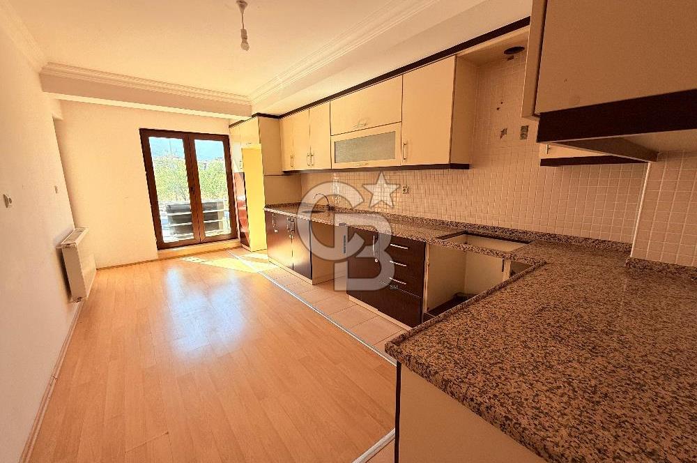 Servergazi Mh. Orkide Konutlarında 4+1 215 M² Satılık Daire