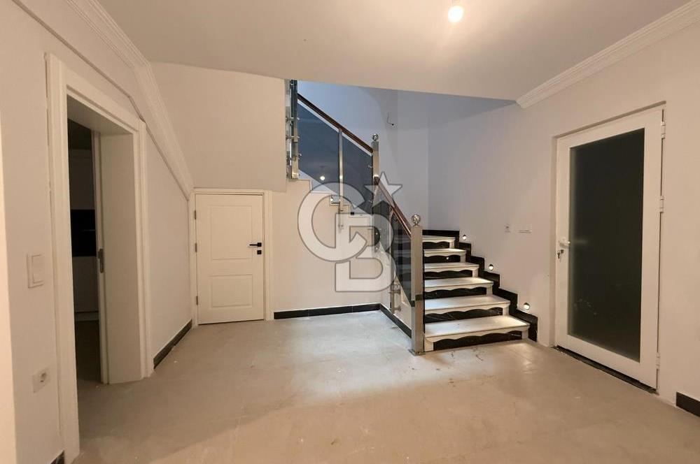 ÇAYYOLU 1920.CAD ÜZERİ YAPILI 400m² İŞYERİNE UYGUN KİRALIK VİLLA