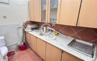 Balçova Ata Caddesinde 27 m2 Satılık Köşe Dükkan