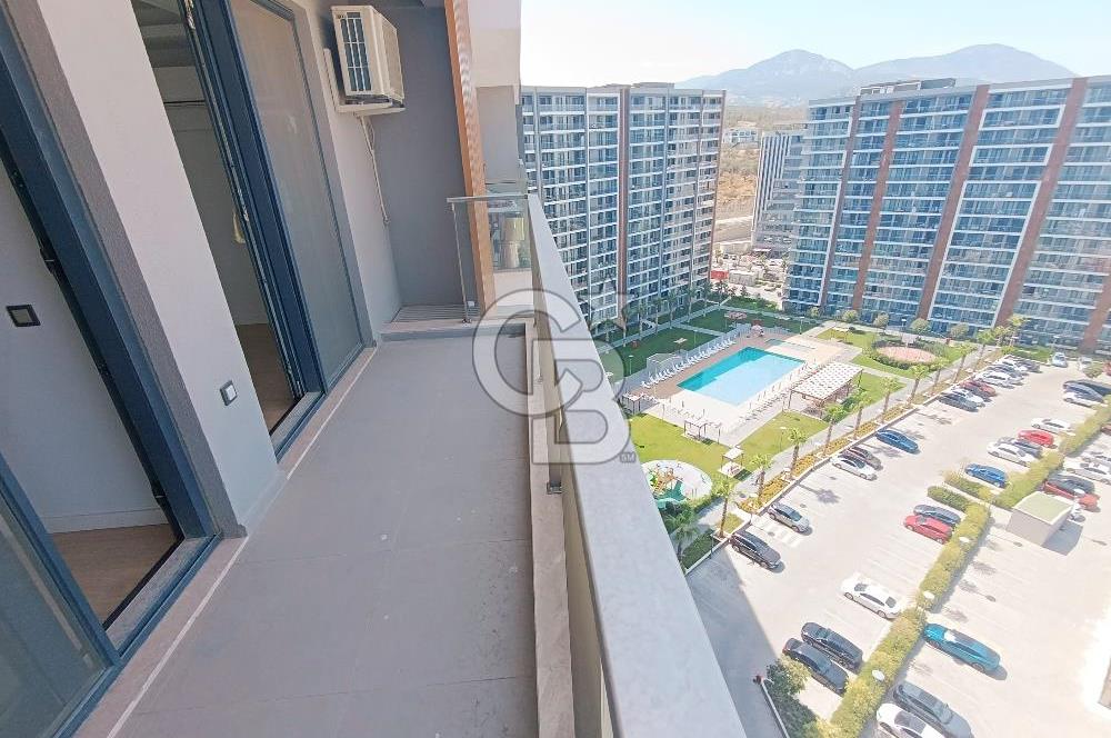Manisa Meydan Sitesi Havuz Cephe 1+1 Kiralık Daire 