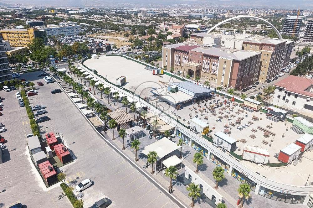 Manisa Meydan Sitesi Havuz Cephe 1+1 Kiralık Daire 