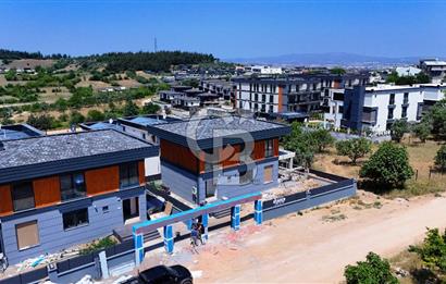 GÜMÜŞTEPEDE MANZARALI MÜSTAKİL HAVUZLU VİLLA