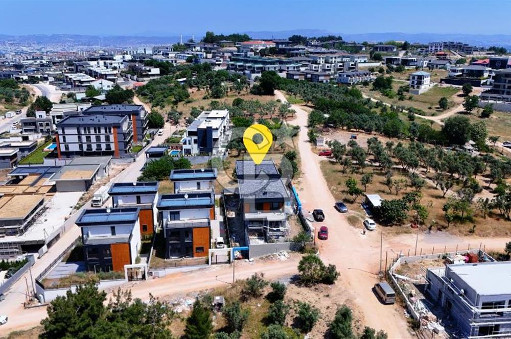 GÜMÜŞTEPEDE MANZARALI MÜSTAKİL HAVUZLU VİLLA