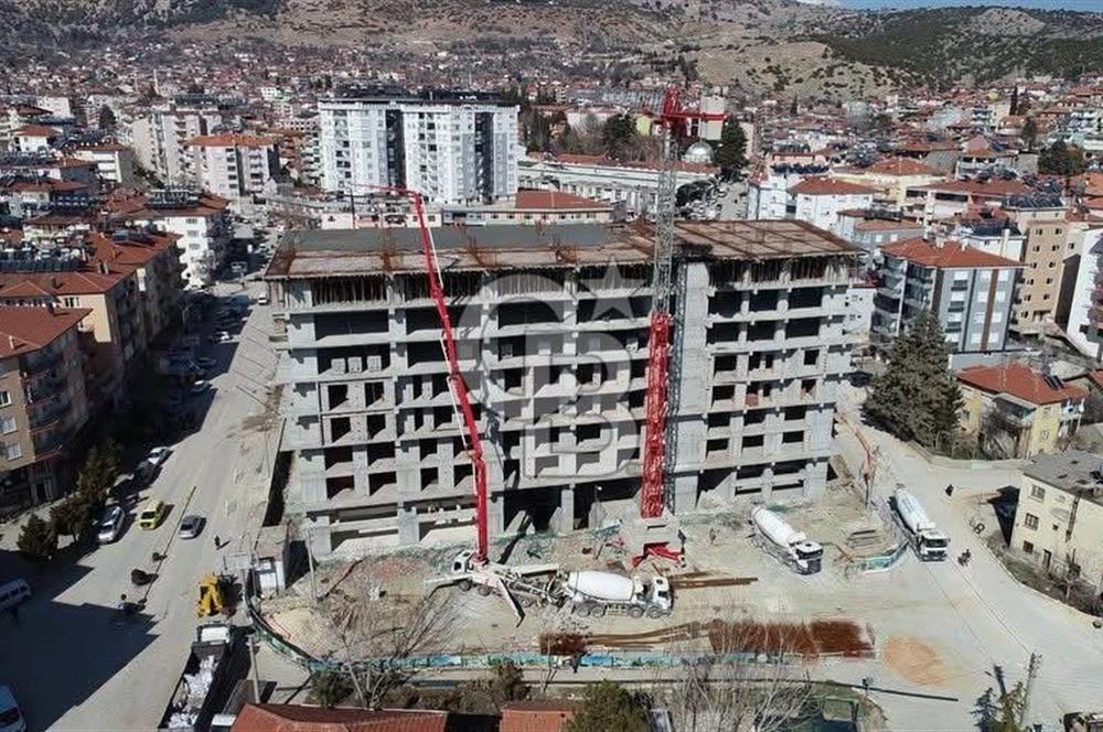 ANTALYA ELMALI AMELAS MEYDAN PROJESİNDE GİRİŞ KAT SATILIK DÜKKAN
