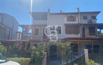 Seferihisar Doğanbey Meltemtur'da 3+1 Tripleks Villa
