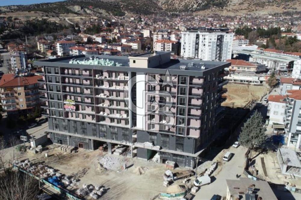 ANTALYA ELMALI AMELAS MEYDAN PROJESİNDE GİRİŞ KAT SATILIK DÜKKAN