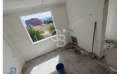 SATILIK ARNAVUTKÖY TAŞOLUK METRO DURAĞINA YAKIN SIFIR 2+1 DAİRE