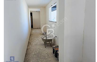 SATILIK ARNAVUTKÖY TAŞOLUK METRO DURAĞINA YAKIN SIFIR 2+1 DAİRE