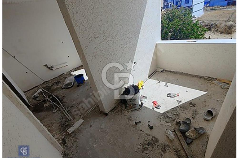 SATILIK ARNAVUTKÖY TAŞOLUK METRO DURAĞINA YAKIN SIFIR 2+1 DAİRE