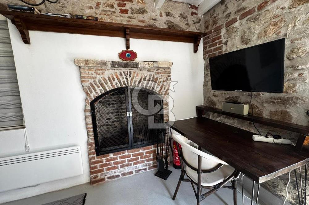 AYVALIK KÜÇÜKKÖYDE HAZIR GELİRLİ AIRBNB İŞLETMELİ KOMPLE MÜLK