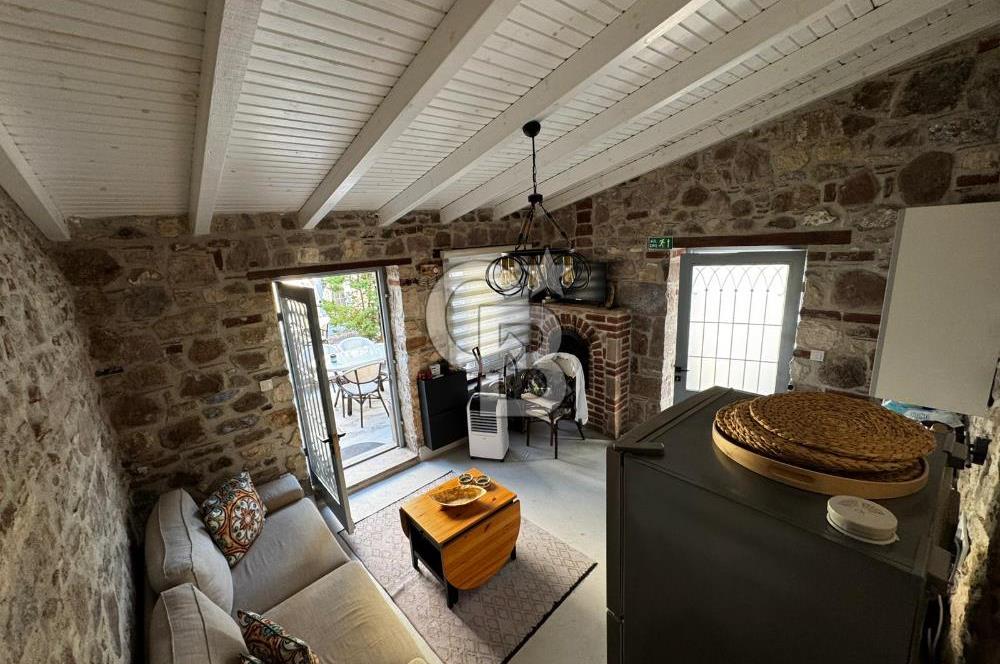 AYVALIK KÜÇÜKKÖYDE HAZIR GELİRLİ AIRBNB İŞLETMELİ KOMPLE MÜLK