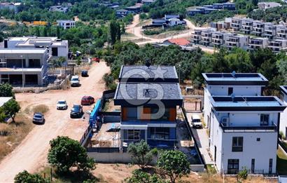 GÜMÜŞTEPEDE MANZARALI MÜSTAKİL HAVUZLU VİLLA
