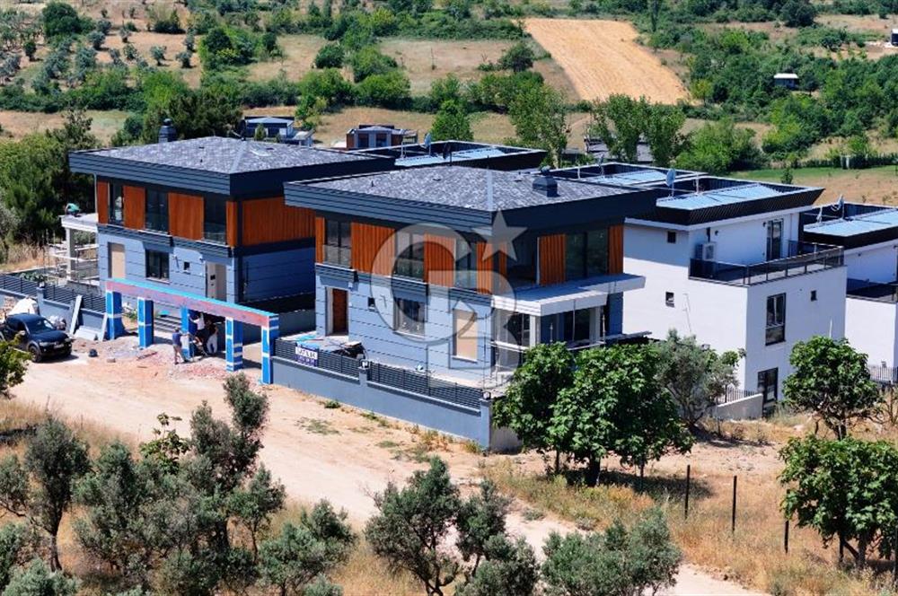 GÜMÜŞTEPEDE MANZARALI MÜSTAKİL HAVUZLU VİLLA