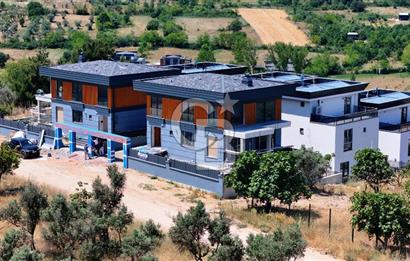 GÜMÜŞTEPEDE MANZARALI MÜSTAKİL HAVUZLU VİLLA