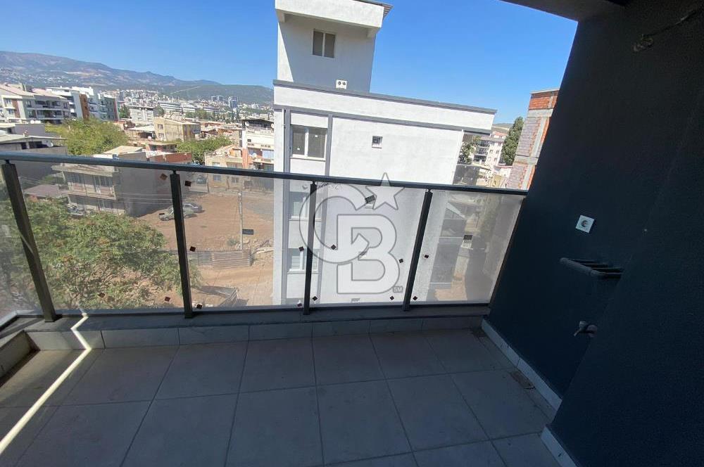 BORNOVA DOĞANLARDA 2+1 DAİRE