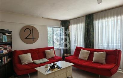 Ayvalık Sarımsaklıda Satılık Deniz Manzaralı 3+1 Villa