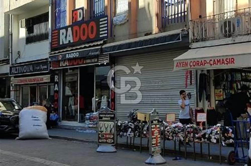 Pazarlar Caddesinde İşlek Konumda 2 Katlı 180 m2 Satılık Dükkan