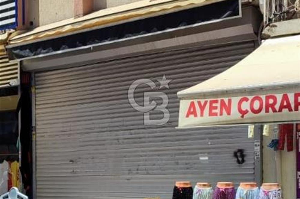 Pazarlar Caddesinde İşlek Konumda 2 Katlı 180 m2 Satılık Dükkan