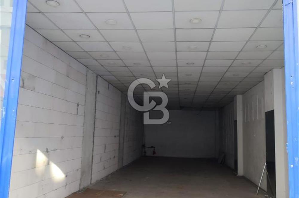 Pazarlar Caddesinde İşlek Konumda 2 Katlı 180 m2 Satılık Dükkan