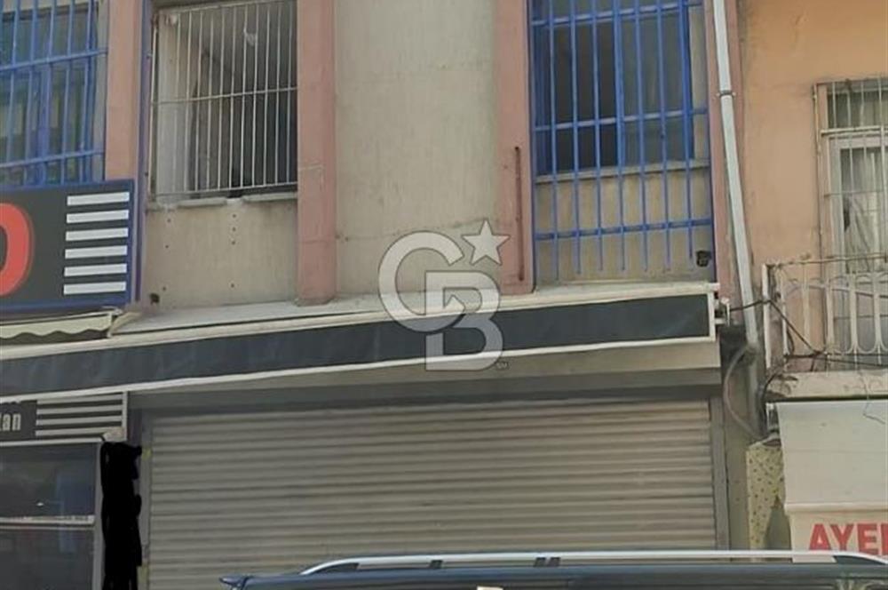 Pazarlar Caddesinde İşlek Konumda 2 Katlı 180 m2 Satılık Dükkan