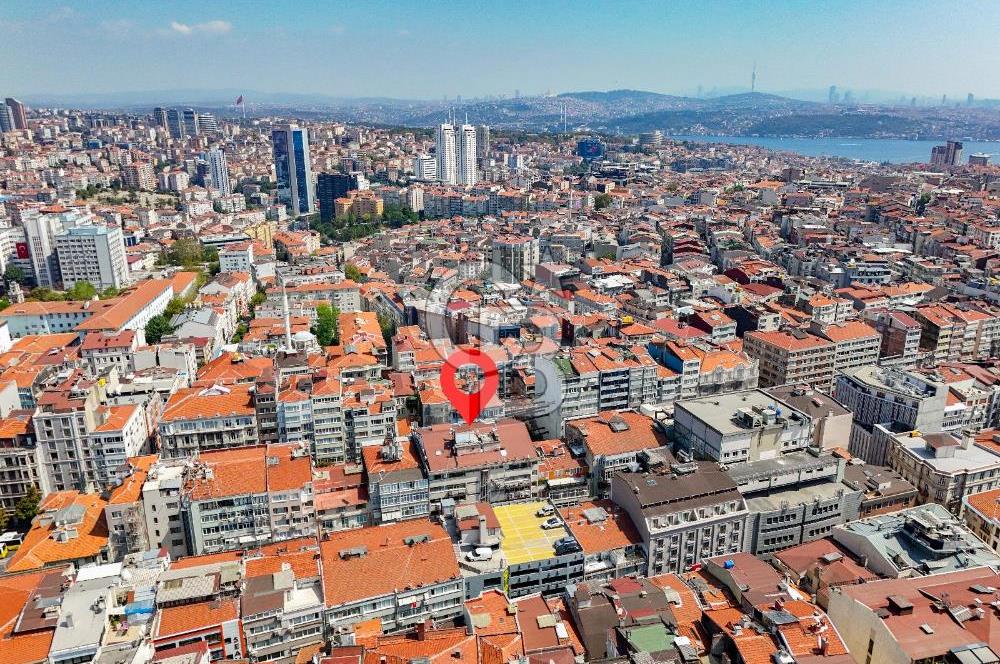 Mükemmel Konumda İşyerine Uygun Kiralık