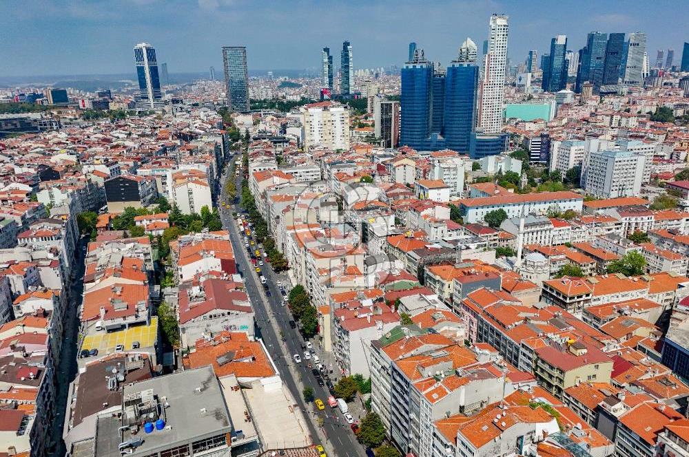 Mükemmel Konumda İşyerine Uygun Kiralık